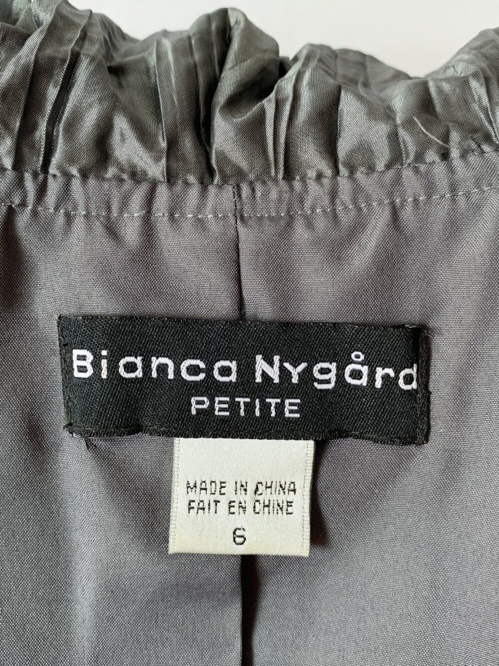 Bianca Nygard Petite | Silver Crinkle Trench Coat | Dramatic Collar | Size 6 - Picture 2 of 11